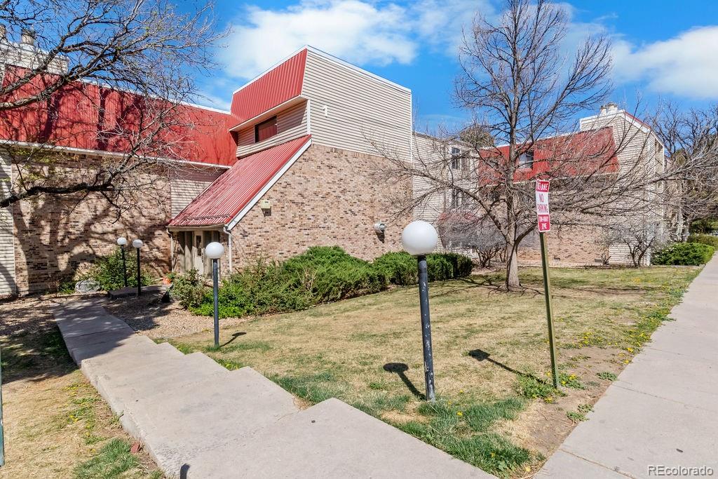 Sable Landing Aurora Condo / Townhome | MLS #: 164746314751 E Tennessee Drive 224, Aurora Beds: 2 Baths: 1 Price: $185,000