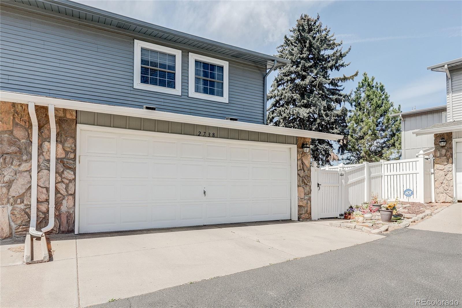 Heather Ridge Aurora Condo / Townhome | MLS #: 65309992738 S Xanadu Way , Aurora Beds: 4 Baths: 4 Price: $409,000