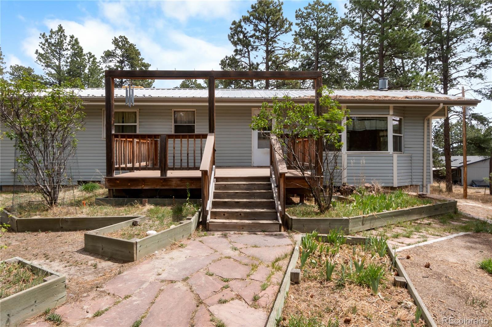  Elizabeth Home | MLS #: 33982565336  County Road 142 , Elizabeth Beds: 3 Baths: 2 Price: $459,000