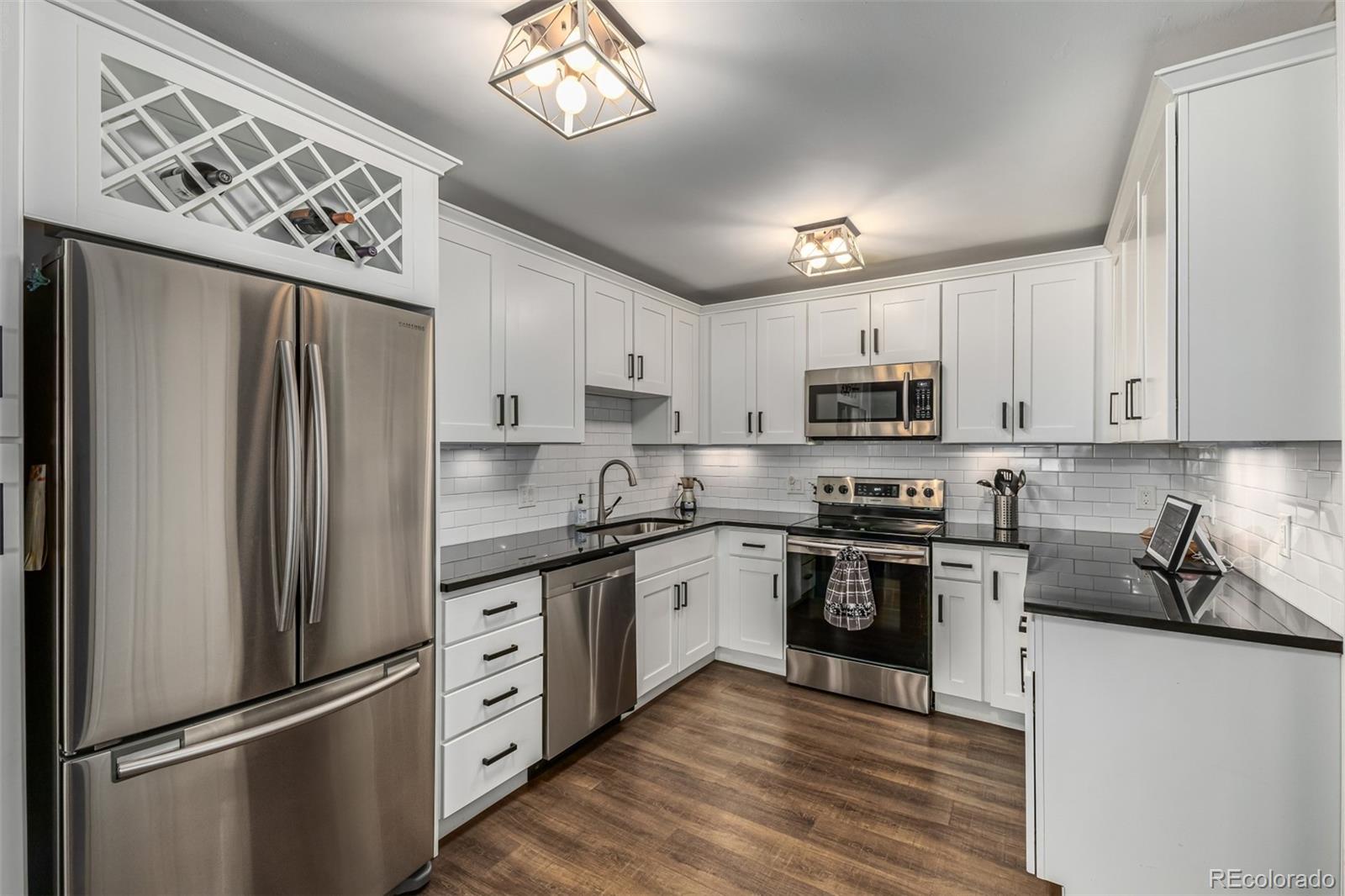 Dsw Denver Condo / Townhome | MLS #: 9482542625 S Alton Way 10B, Denver Beds: 2 Baths: 2 Price: $269,000