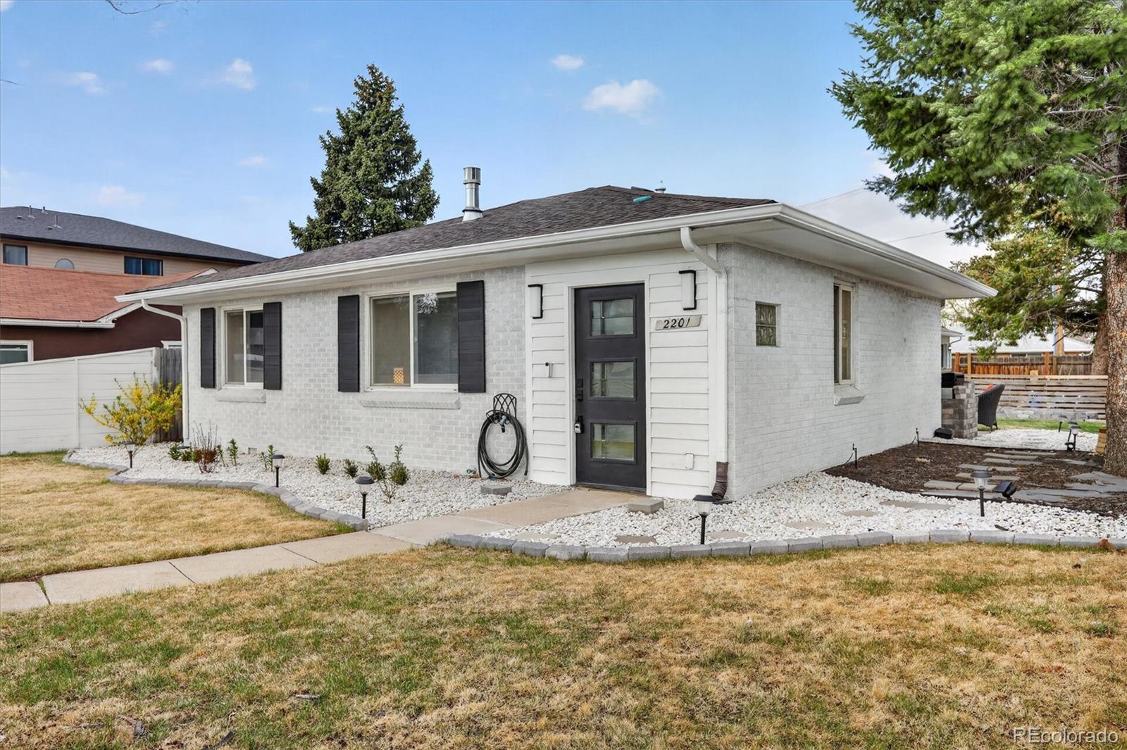 2201 S Dexter Street, denver&nbsp; House Search MLS Picture