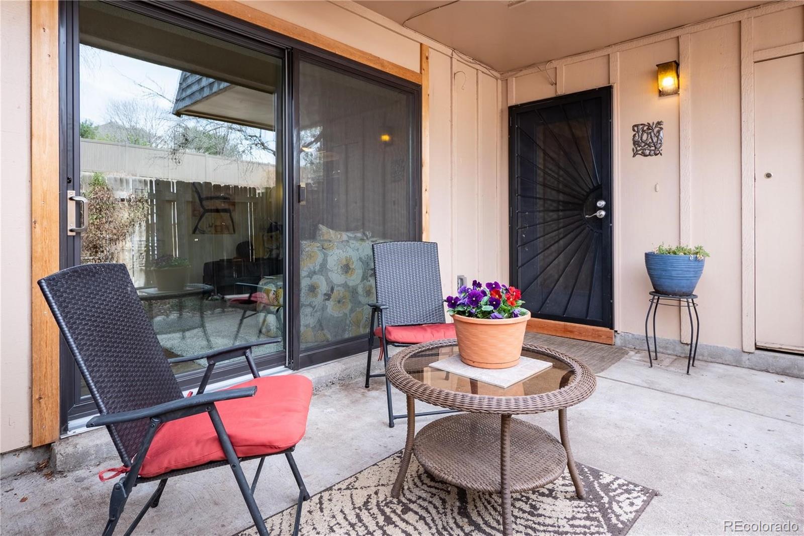 Hiland Hills Denver Condo / Townhome | MLS #: 68115457995 E Mississippi Avenue F4, Denver Beds: 2 Baths: 2 Price: $260,000