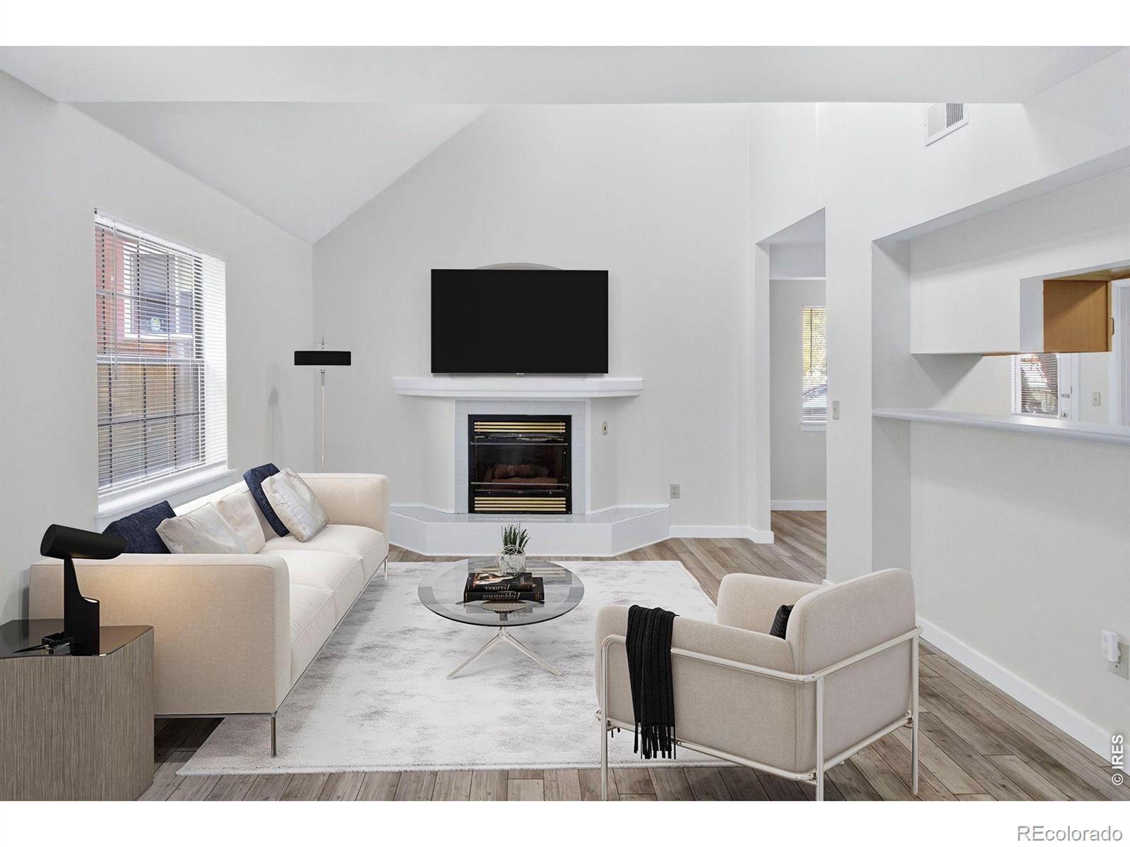  Boulder Home | MLS #: 45678910559422317  Walnut Street, Boulder Beds: 4 Baths: 2 Price: $925,000