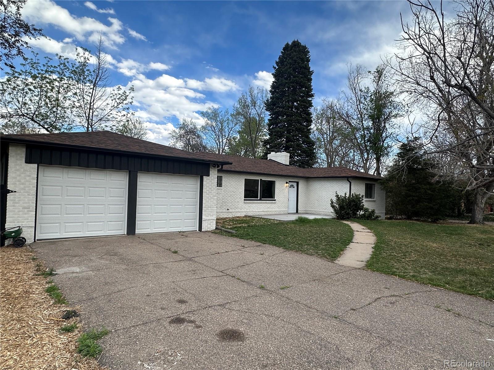 West Alameda Heights Lakewood Home | MLS #: 611596410  Allison Street, Lakewood Beds: 4 Baths: 3 Price: $629,900