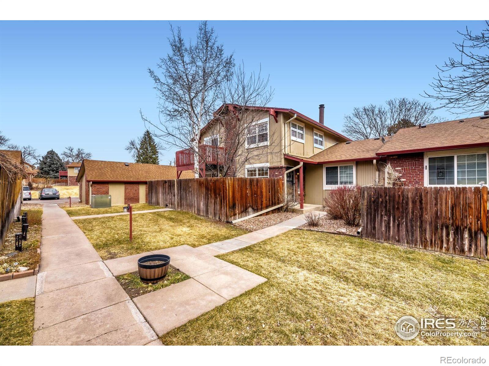 Columbine Littleton Home | MLS #: 45678910562567216 W Portland Avenue, Littleton Beds: 3 Baths: 4 Price: $459,900