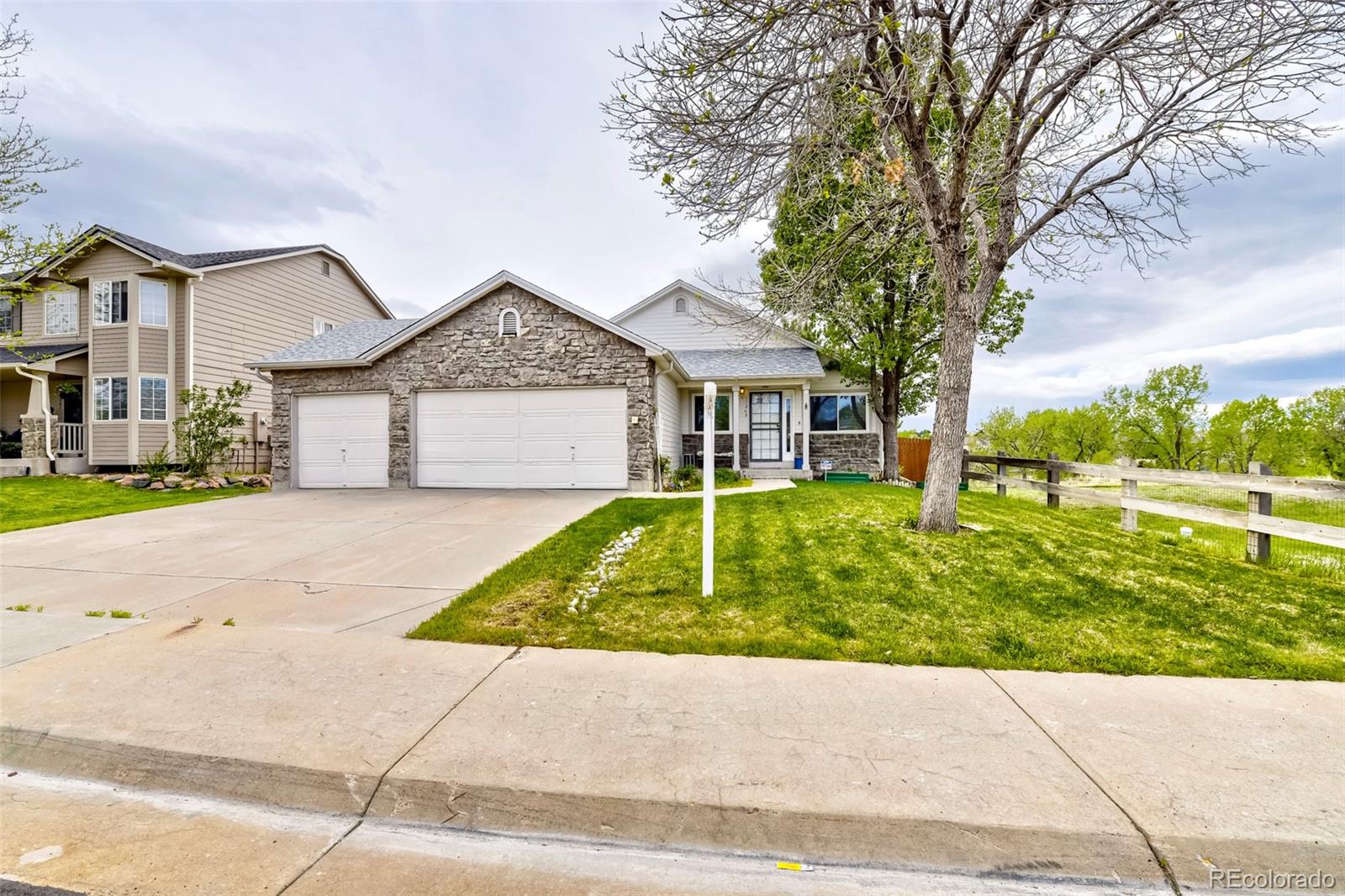 Villages Of Parker Parker Home | MLS #: 352003811268  Glenmoor Circle, Parker Beds: 4 Baths: 3 Price: $629,000