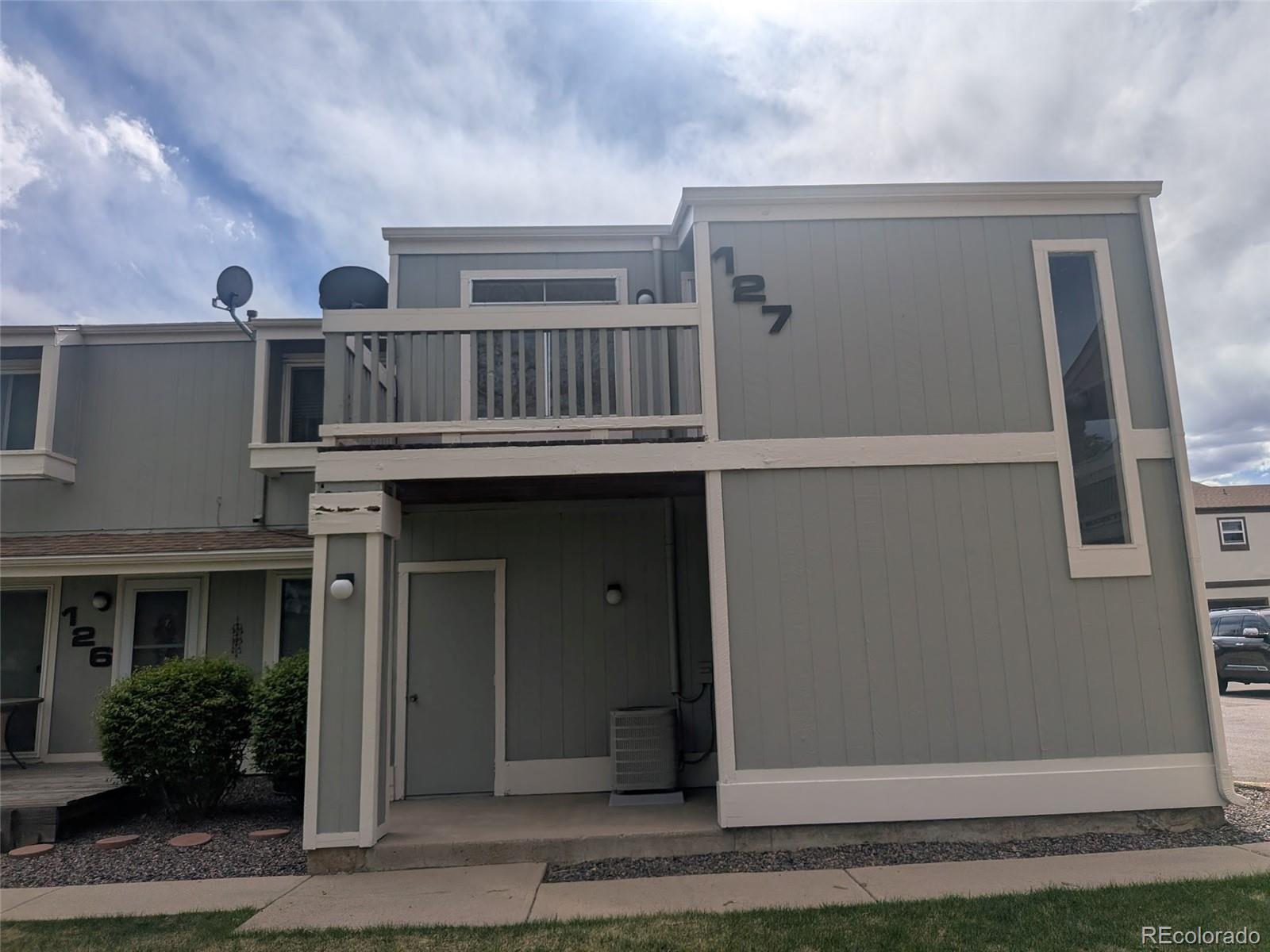  Arvada Home | MLS #: 33752748752  Pierce Way, Arvada Beds: 2 Baths: 1 Price: $285,000