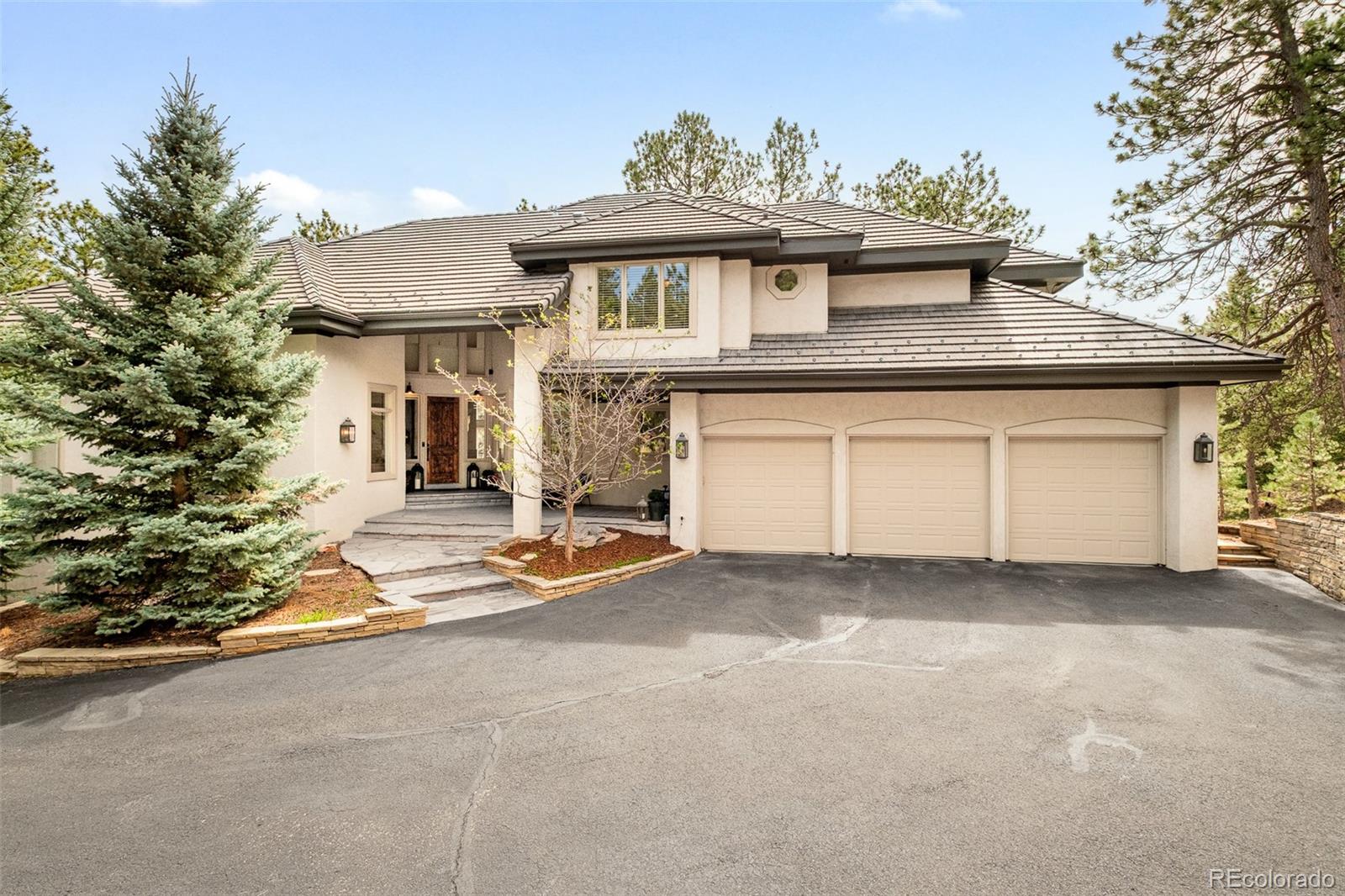 golden&nbsp; House Search Picture