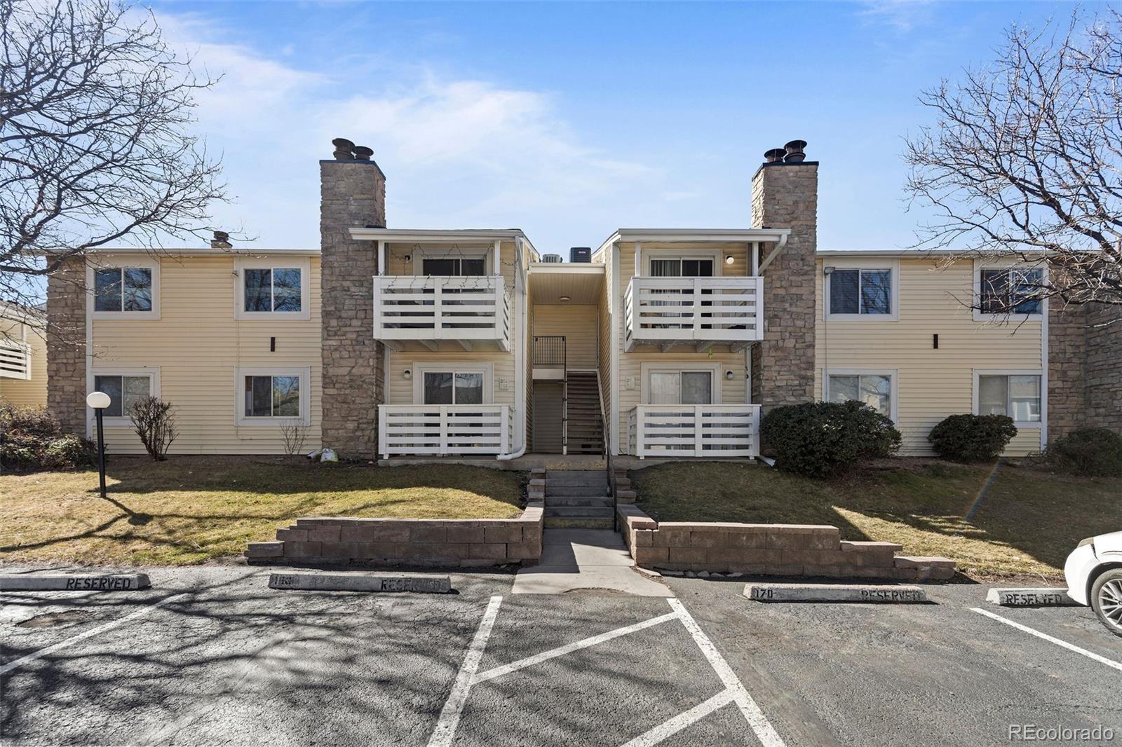 Woodside Denver Condo / Townhome | MLS #: 93213918555  Fairmount Drive I204, Denver Beds: 2 Baths: 2 Price: $245,000