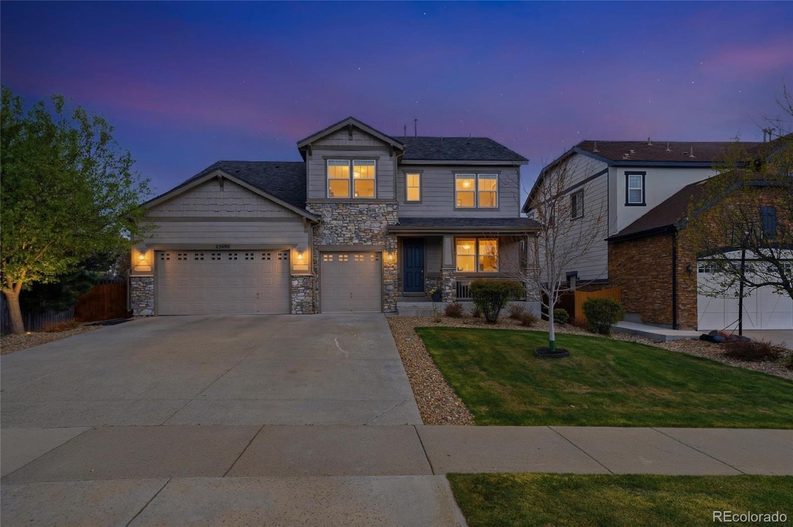 Wheatlands Aurora Home | MLS #: 762219225690 E Hoover Place, Aurora Beds: 5 Baths: 5 Price: $850,000