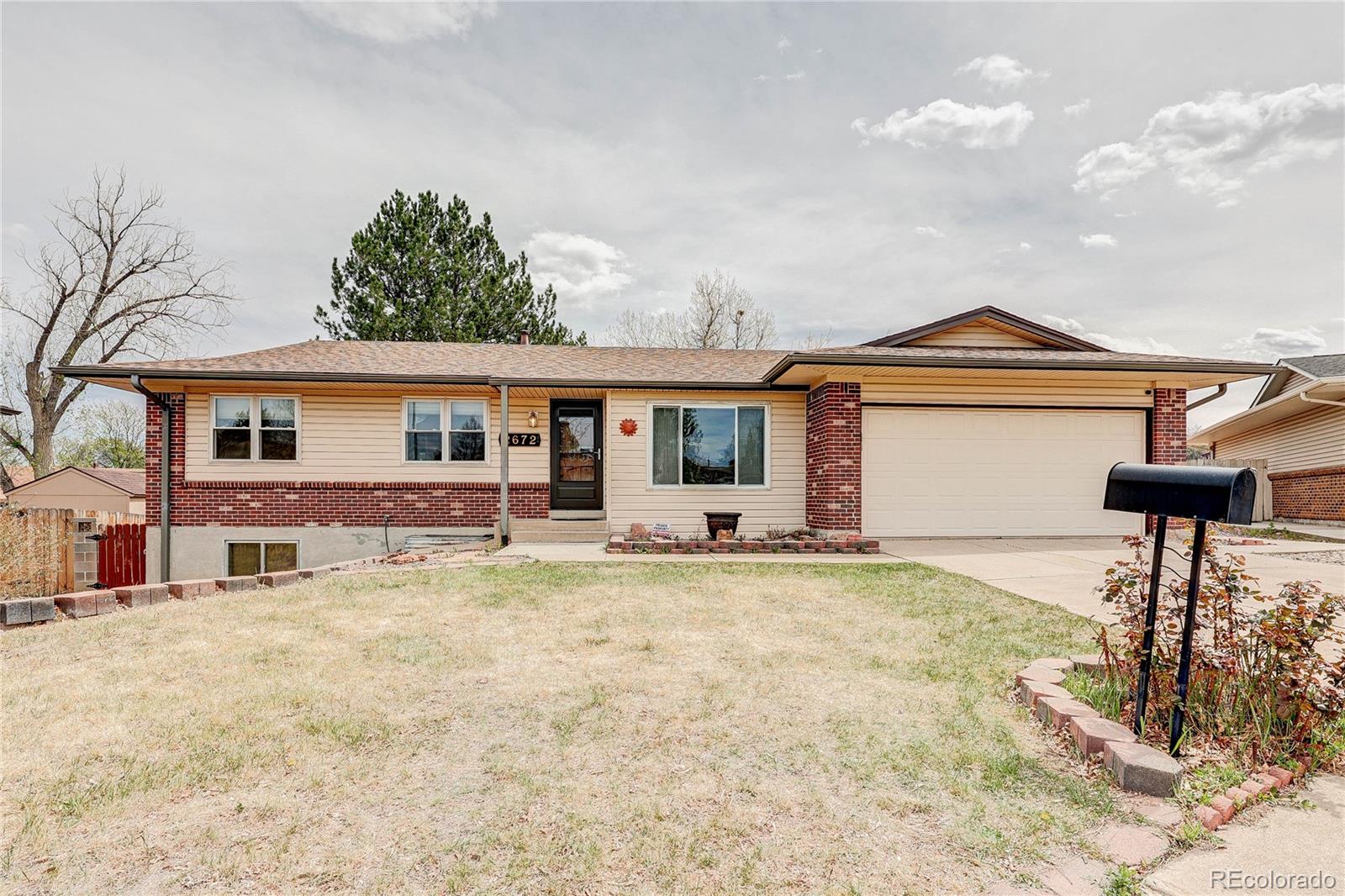 Hutchinson Heights Aurora Home | MLS #: 60668072672 S Quintero Way, Aurora Beds: 3 Baths: 3 Price: $475,000