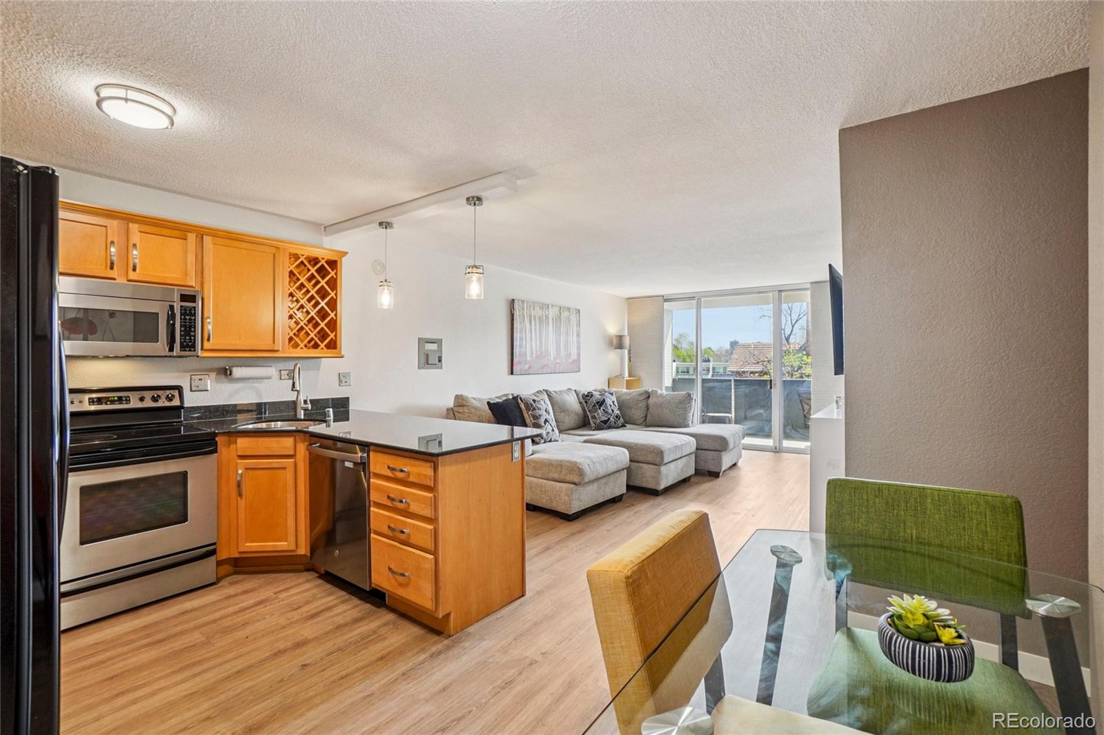 Capitol Denver Condo / Townhome | MLS #: 2511636909 N Logan Street 4J, Denver Beds: 1 Baths: 1 Price: $245,000
