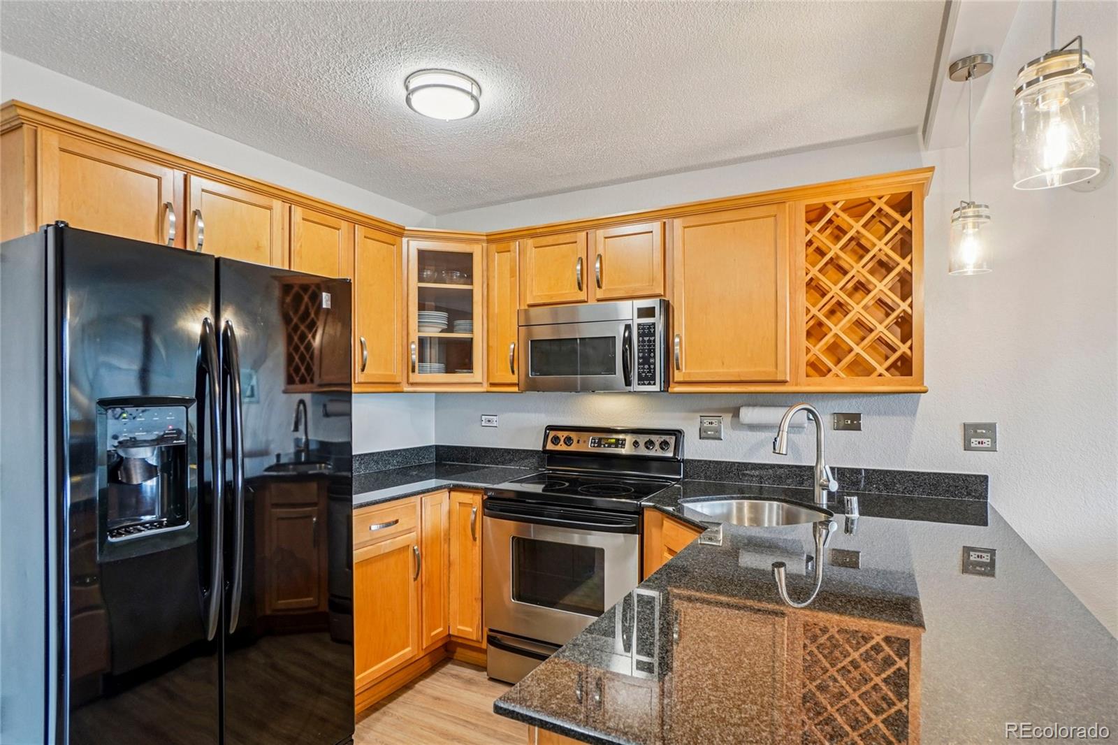 909 N Logan Street, denver&nbsp; House Search MLS Picture