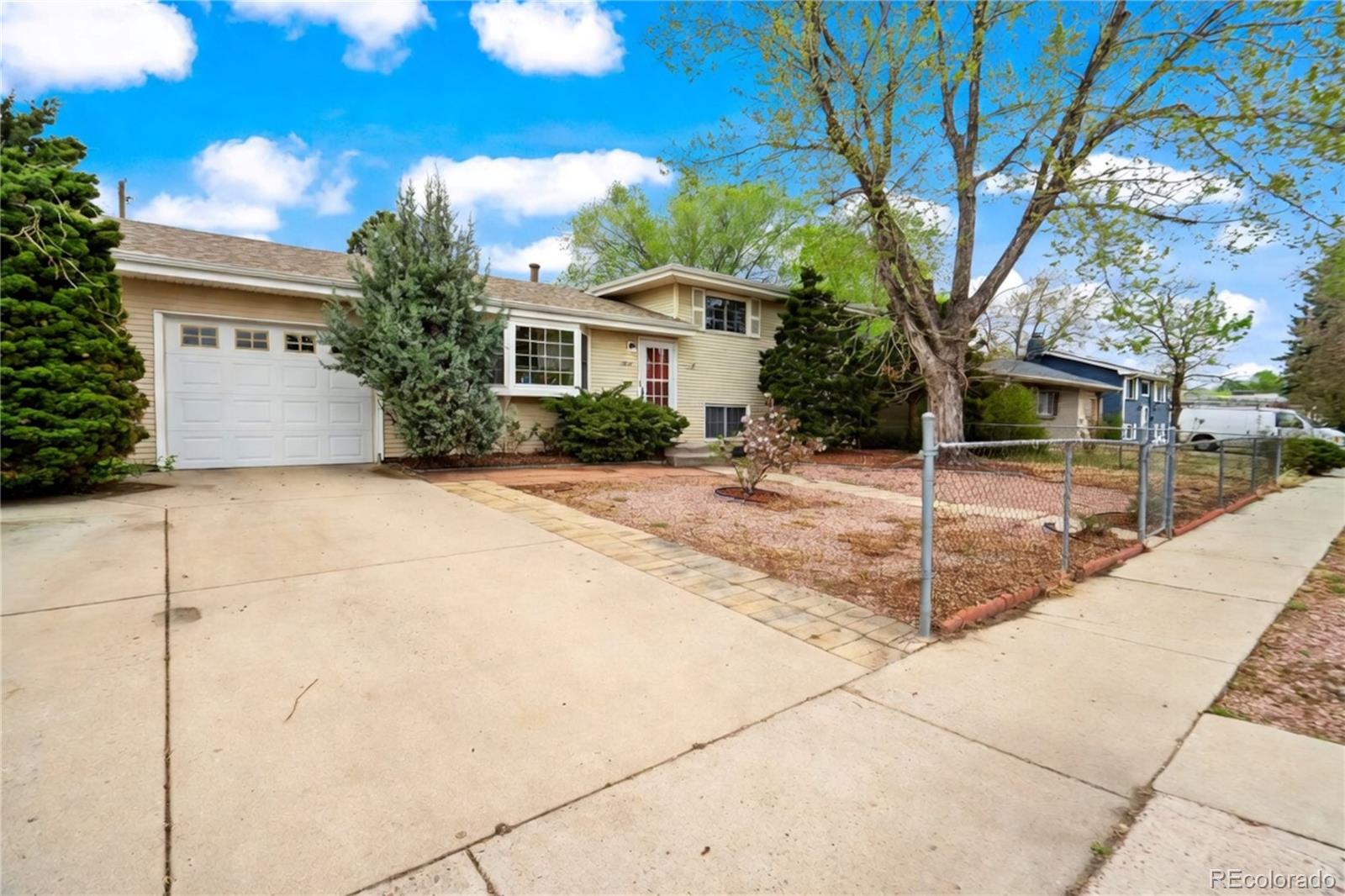 1610  Dixon Drive, colorado springs&nbsp; House Search MLS Picture