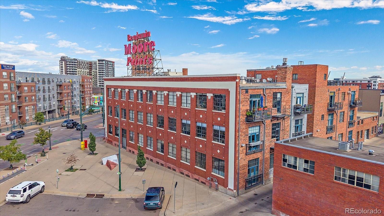  Denver Condo / Townhome | MLS #: 47306972500  Walnut Street 202, Denver Beds: 3 Baths: 2 Price: $1,150,000