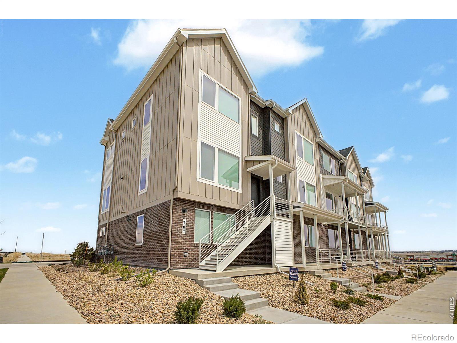  Erie Home | MLS #: 4567891056610707  Saddle Drive, Erie Beds: 2 Baths: 4 Price: $550,000