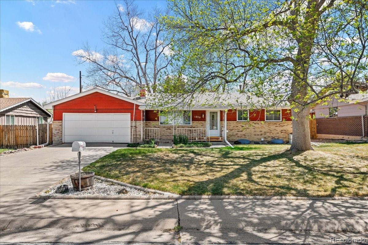 Sun Valley Estates Lakewood Home | MLS #: 40737861070 S Garland Way, Lakewood Beds: 3 Baths: 2 Price: $527,700