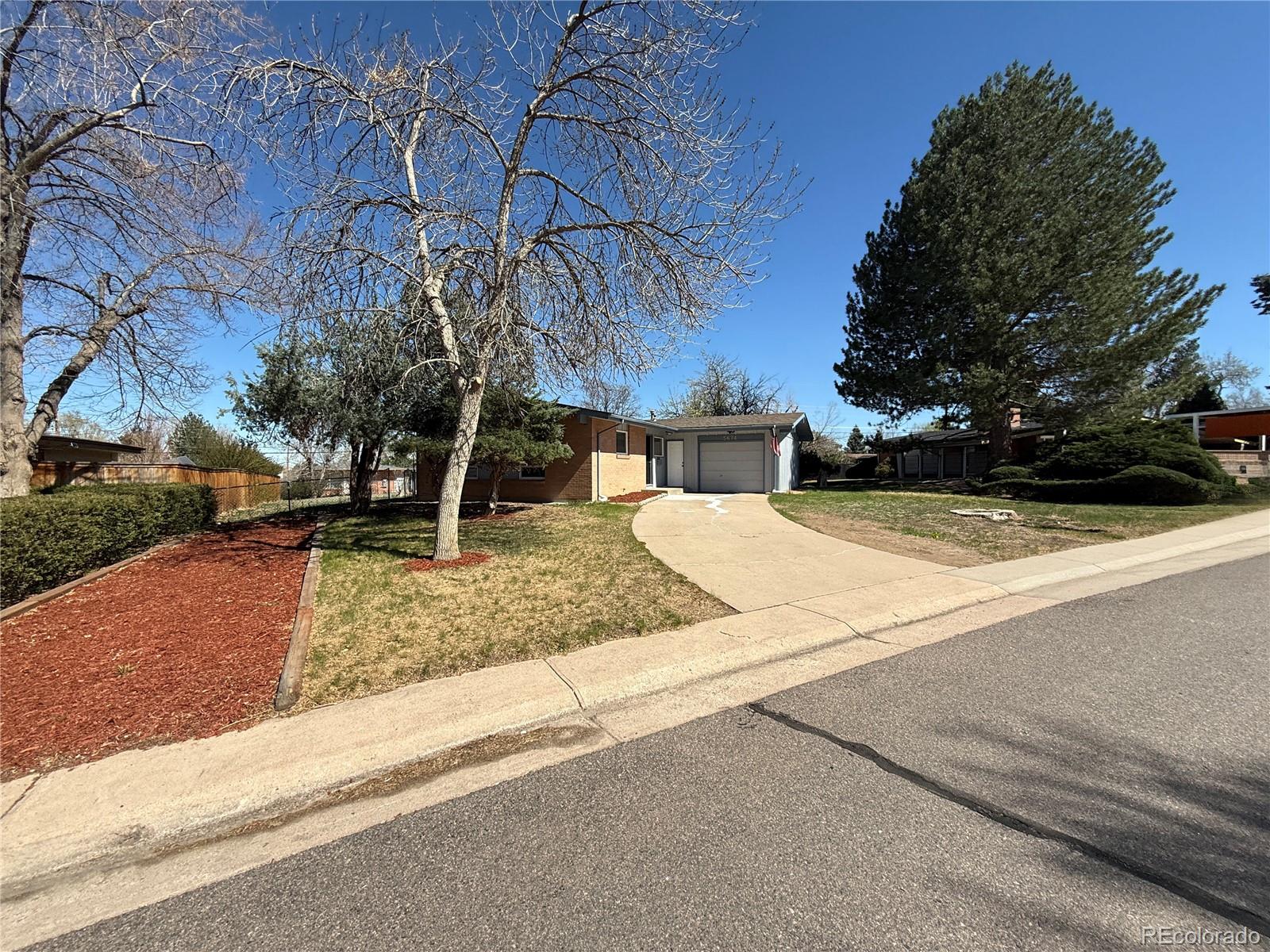 Columbine Littleton Home | MLS #: 47489375674 W Chestnut Avenue, Littleton Beds: 3 Baths: 2 Price: $565,000