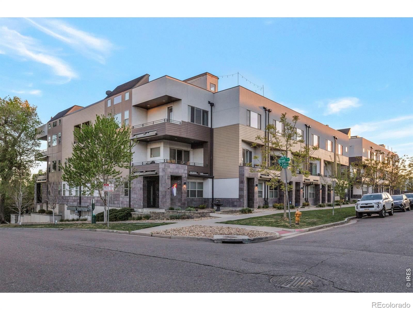 Highland Denver Condo / Townhome | MLS #: 45678910568312602 W 24th Avenue 4, Denver Beds: 2 Baths: 3 Price: $750,000