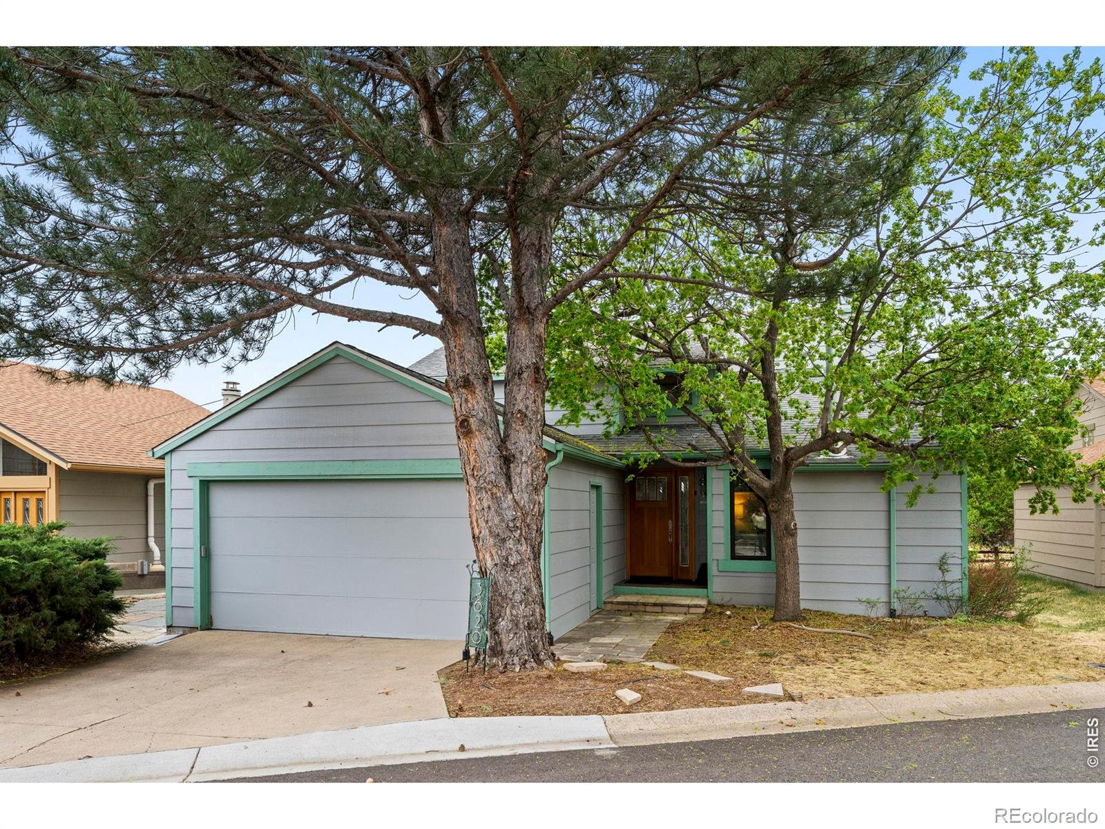 Shanahan Ridge Boulder Home | MLS #: 45678910568823620  Silver Plume Lane, Boulder Beds: 4 Baths: 2 Price: $1,258,000