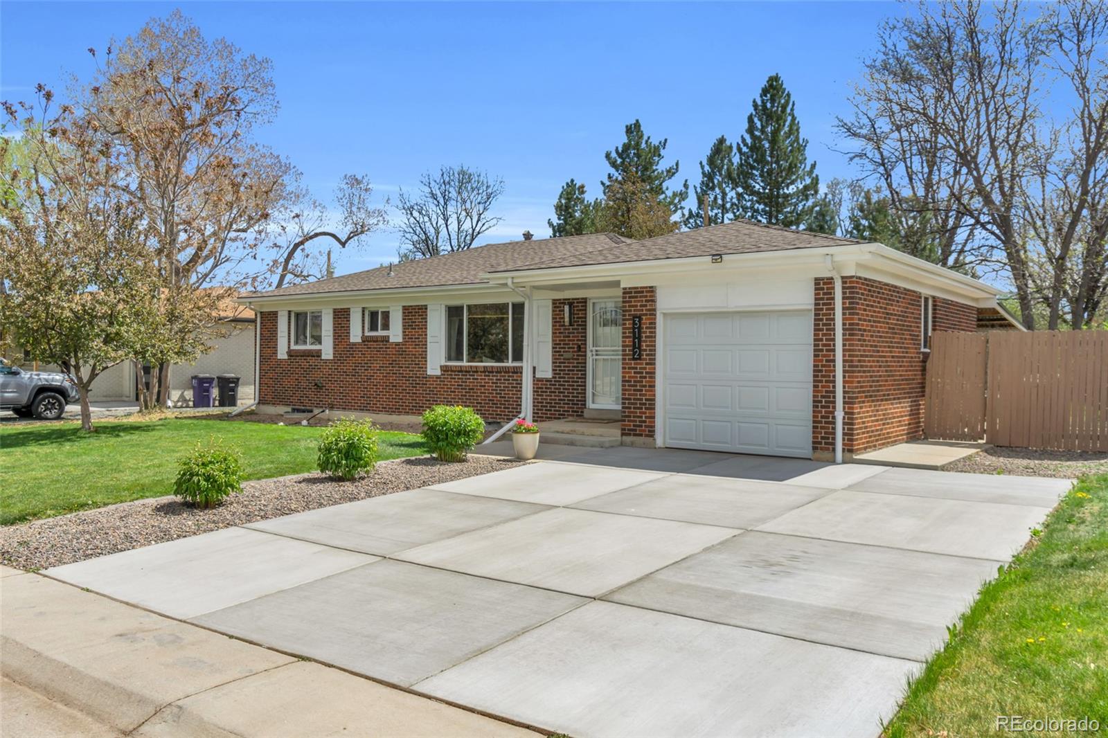 3112 W Layton Avenue, englewood&nbsp; House Search MLS Picture