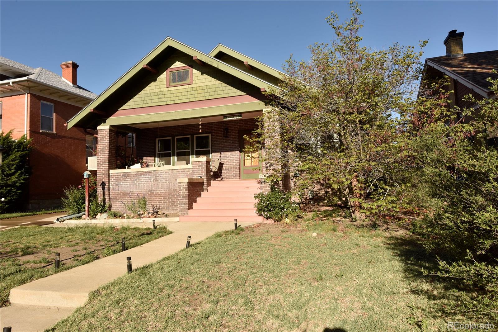 pueblo&nbsp; House Search Picture