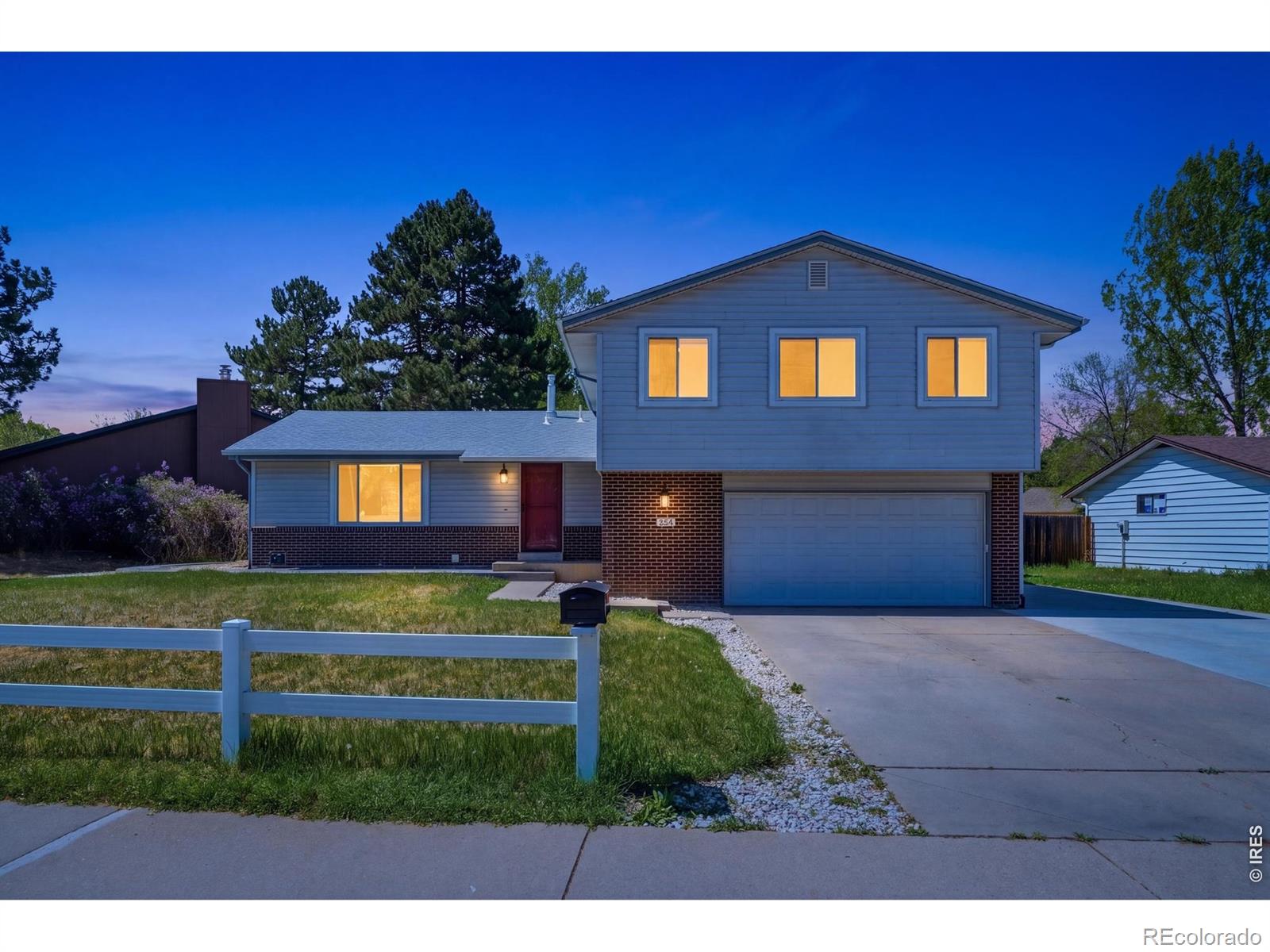 924  Wagonwheel Drive, fort collins&nbsp; House Search MLS Picture