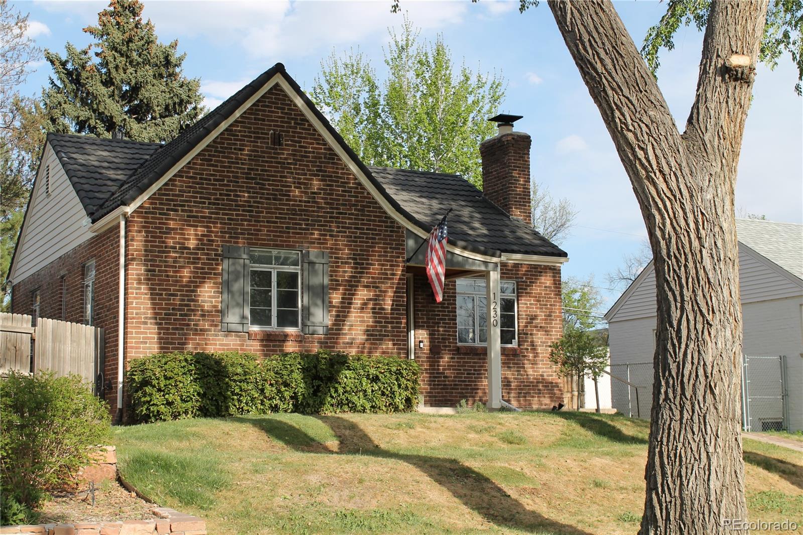 Montclair Denver Home | MLS #: 87083341230  Magnolia Street, Denver Beds: 3 Baths: 2 Price: $725,000