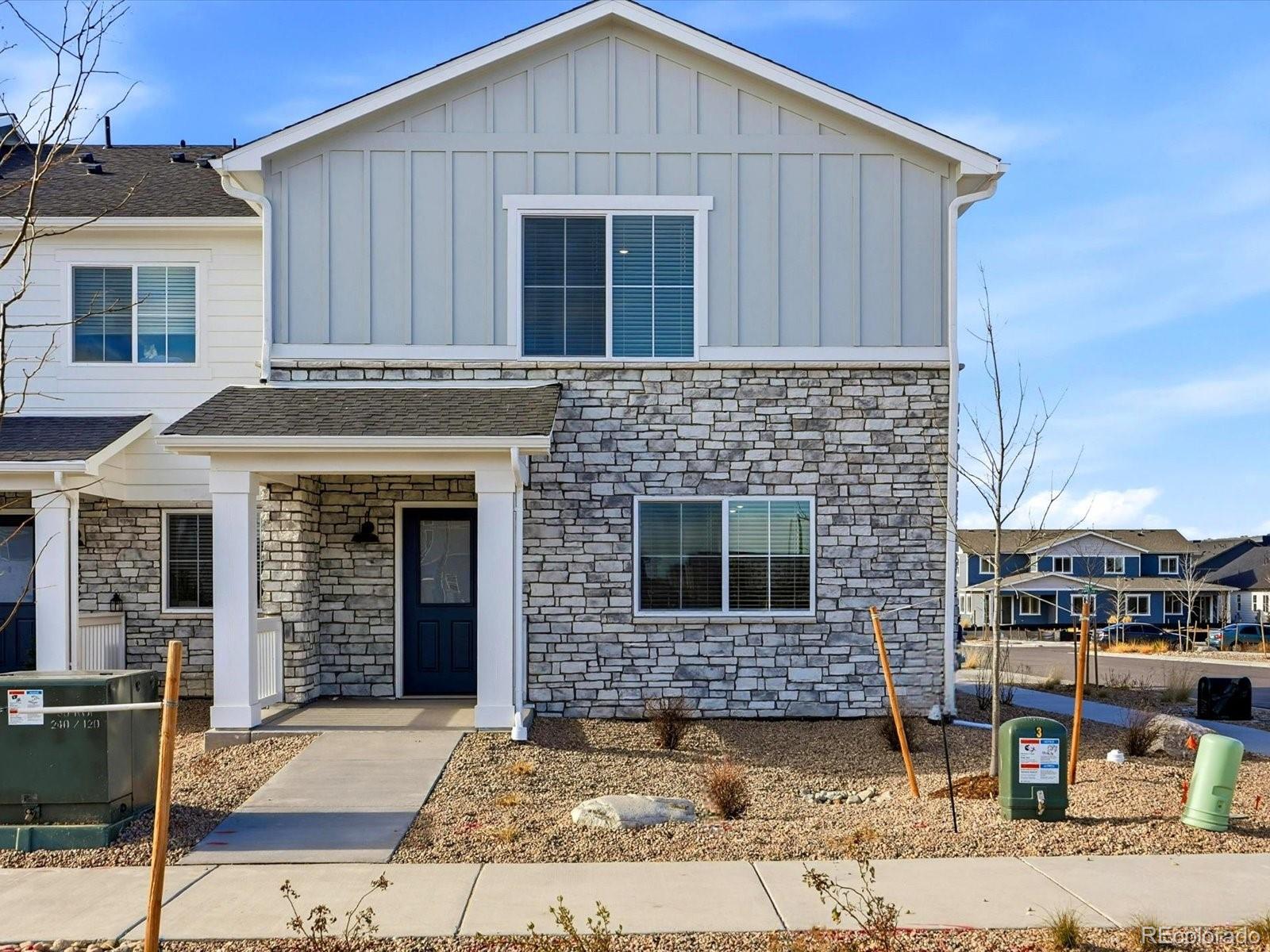 aurora&nbsp; House Search Picture
