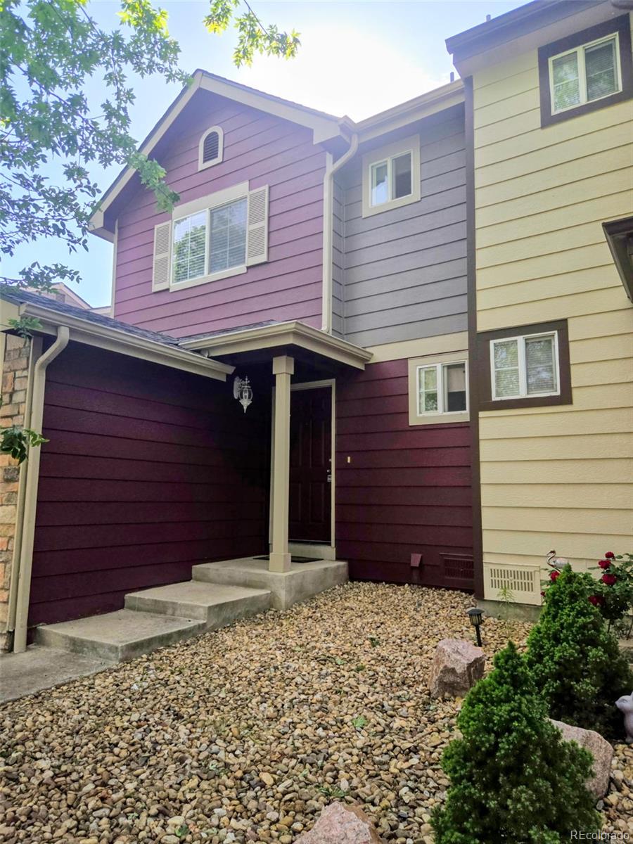 Vistas Denver Home | MLS #: 98377324873  Cornish Court, Denver Beds: 4 Baths: 4 Price: $460,000