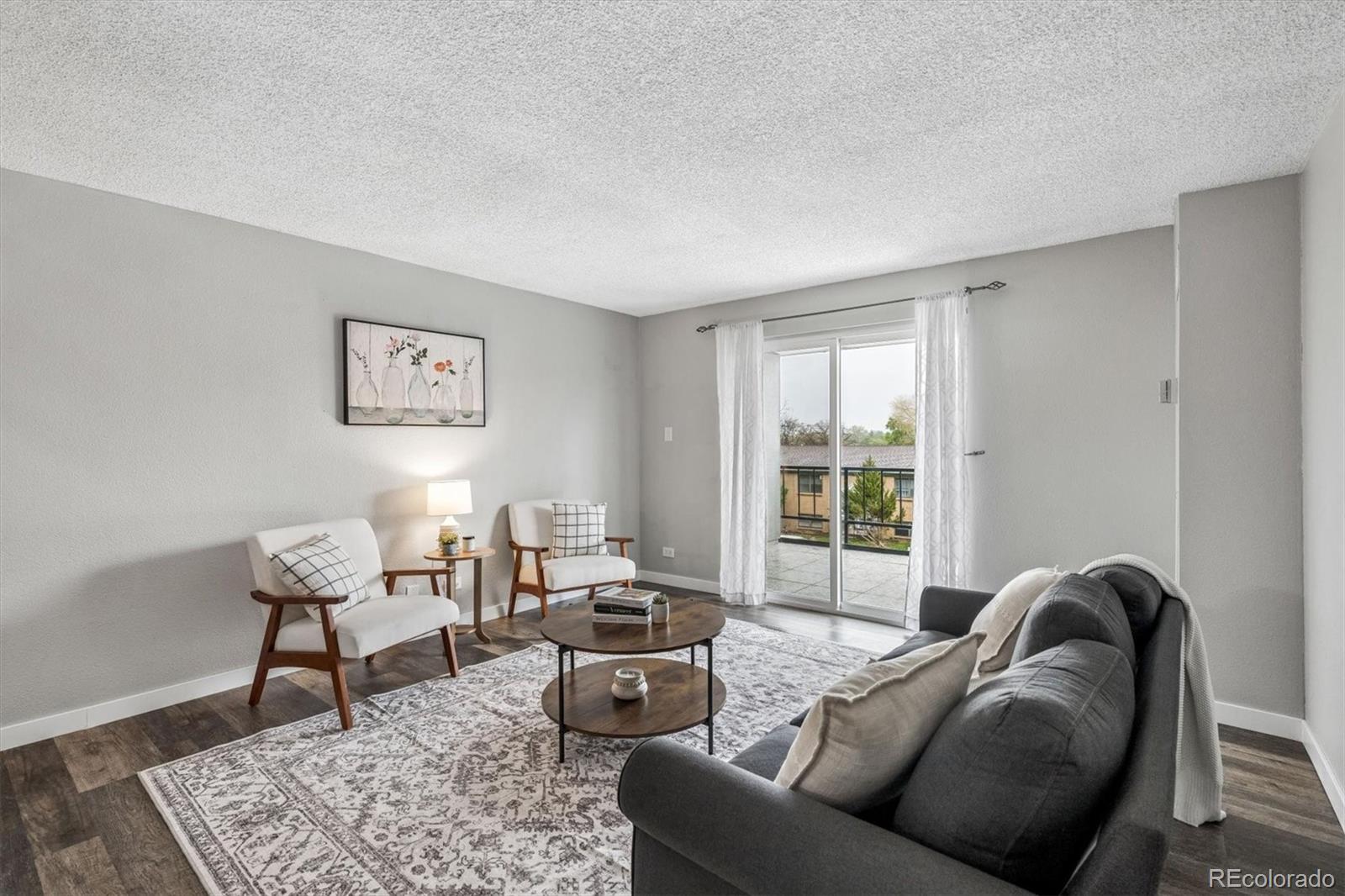 1 Denver Condo / Townhome | MLS #: 31540002375 S Linden Court 200, Denver Beds: 2 Baths: 2 Price: $175,000