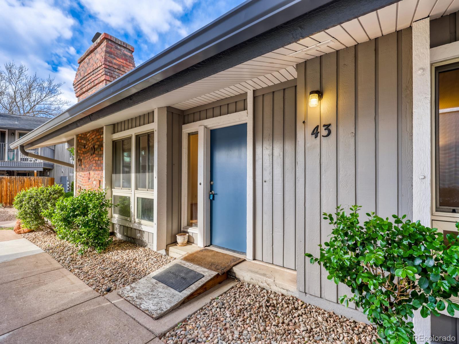 Canyon Club Denver Condo / Townhome | MLS #: 80815776495 E Happy Canyon Road 43, Denver Beds: 3 Baths: 2 Price: $399,900