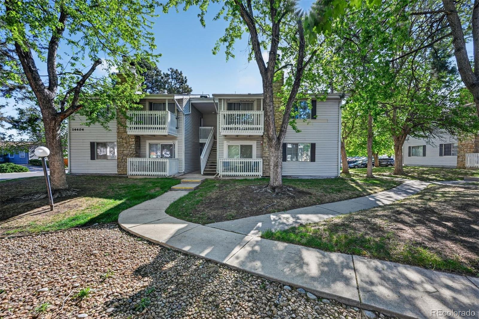 Brandychase Aurora Condo / Townhome | MLS #: 735926114404 E Colorado Drive 204, Aurora Beds: 1 Baths: 1 Price: $199,000