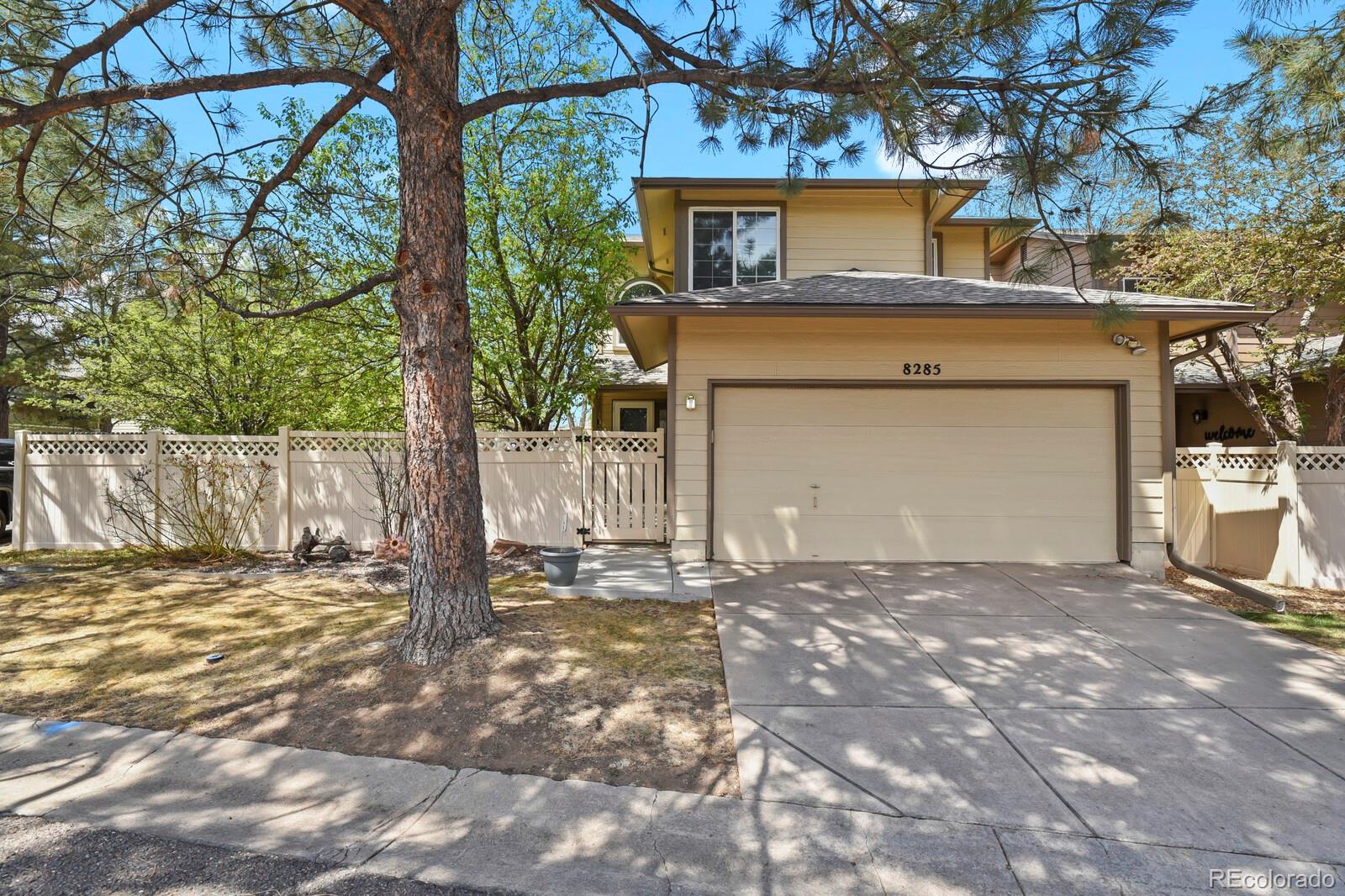Four Lakes Centennial Home | MLS #: 51867938285 S Gaylord Circle, Centennial Beds: 3 Baths: 3 Price: $535,000