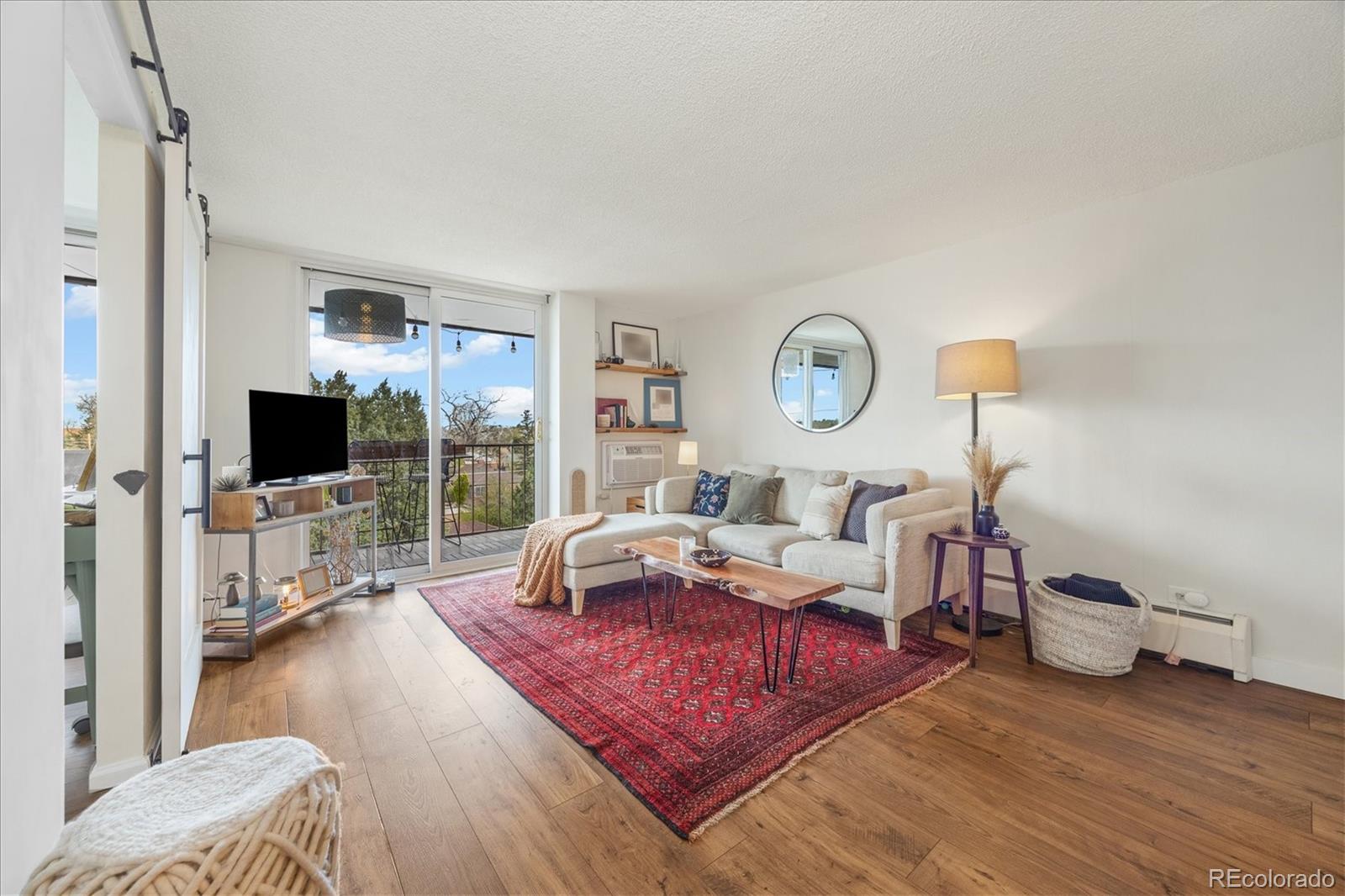 Hale Denver Condo / Townhome | MLS #: 9846366799  Dahlia Street 503, Denver Beds: 1 Baths: 1 Price: $257,000