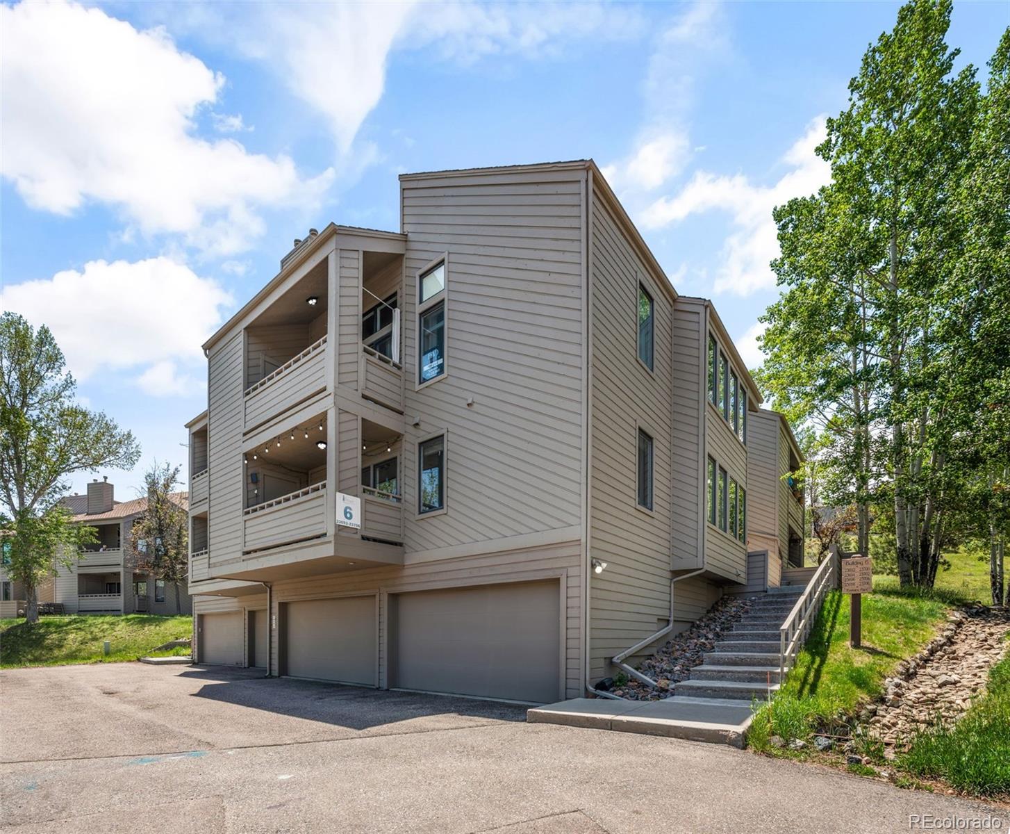 Genesee Golden Condo / Townhome | MLS #: 750739723702  Pondview Place  F, Golden Beds: 3 Baths: 2 Price: $509,000