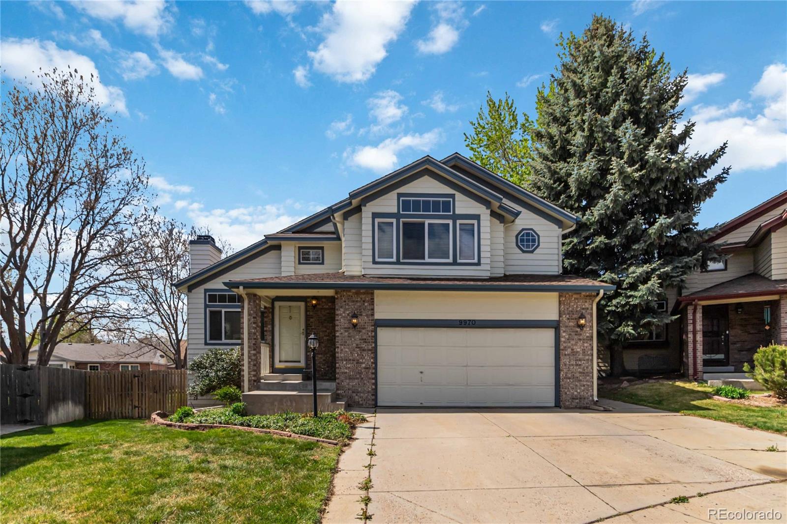 Primrose Lakewood Home | MLS #: 21528179970 W Vassar Way, Lakewood Beds: 3 Baths: 3 Price: $679,900