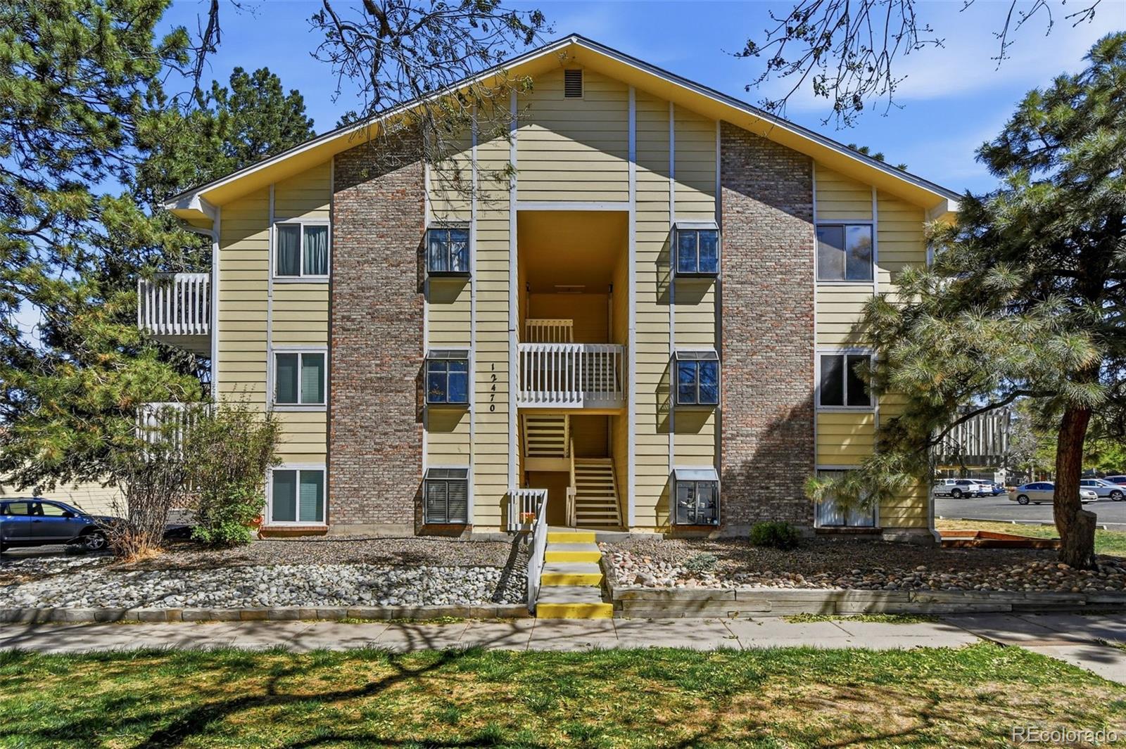 Spinnaker Run Aurora Condo / Townhome | MLS #: 633216912470 E Cornell Avenue 304, Aurora Beds: 2 Baths: 2 Price: $234,900