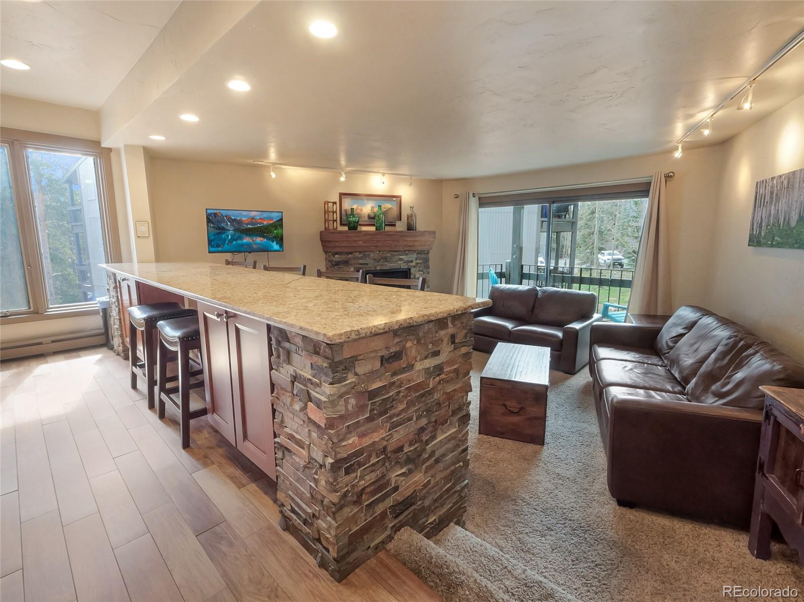  Breckenridge Condo / Townhome | MLS #: 95463621173  Ski Hill Road 125, Breckenridge Beds: 2 Baths: 2 Price: $625,000