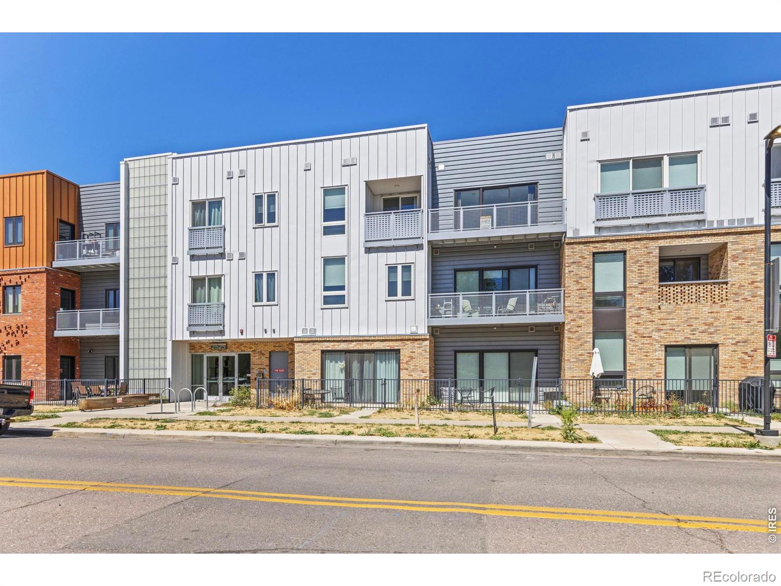 2525  Arapahoe Street, denver&nbsp; House Search MLS Picture
