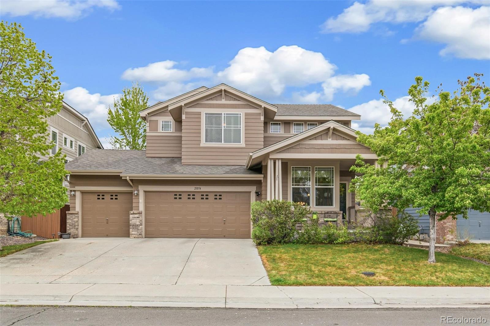 Tallgrass Aurora Home | MLS #: 589673321074 E Hampden Place, Aurora Beds: 4 Baths: 4 Price: $699,900