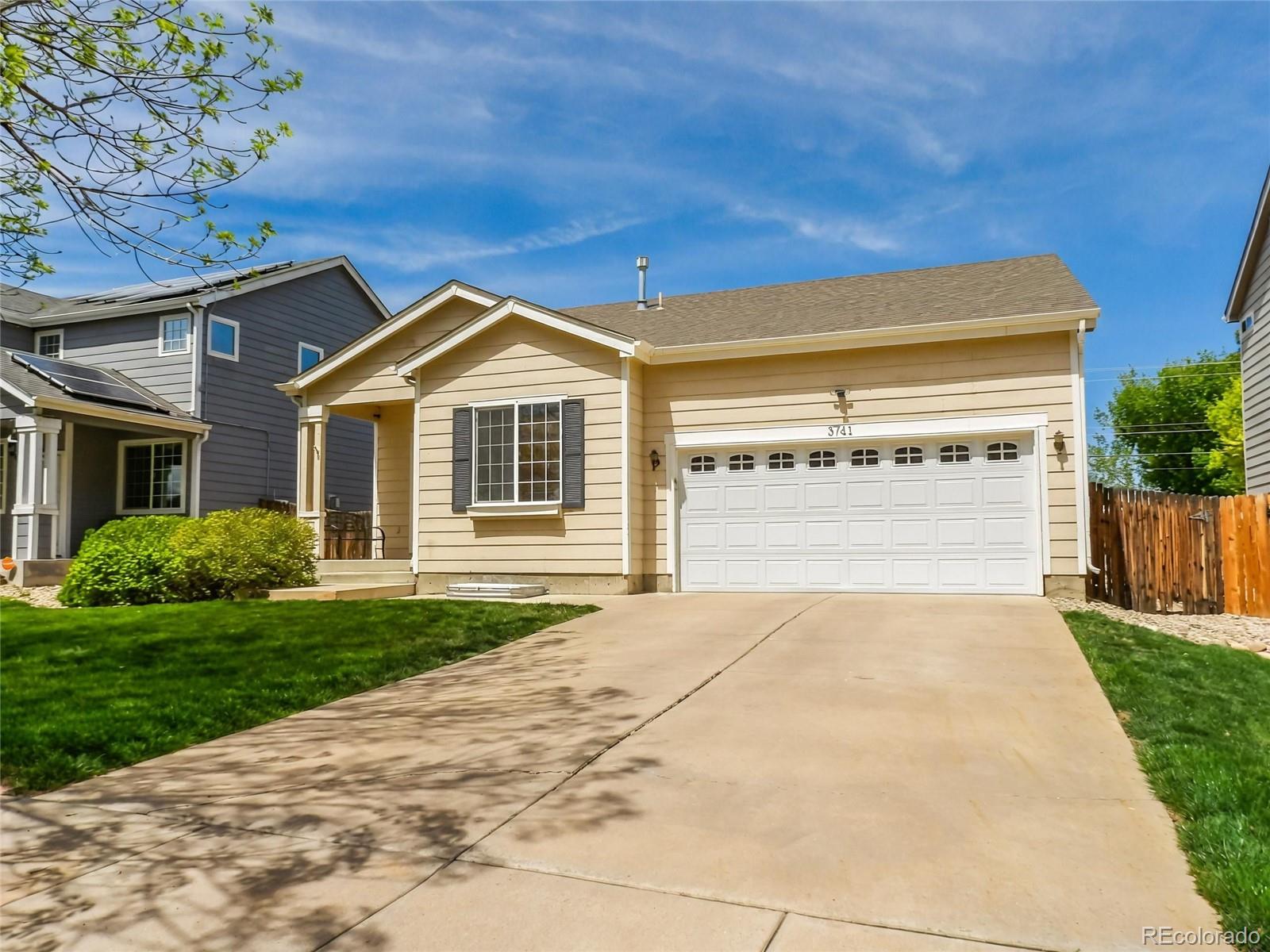 pueblo&nbsp; House Search Picture