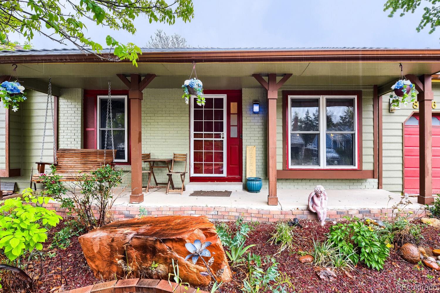 Oakbrook Littleton Home | MLS #: 45826678266 S Logan Court, Littleton Beds: 5 Baths: 4 Price: $700,000