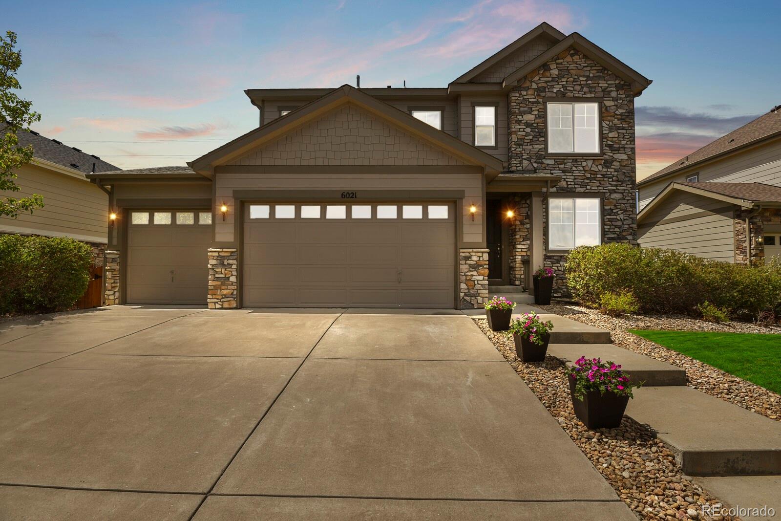 Wheatlands Aurora Home | MLS #: 44027676021 S Irvington Court, Aurora Beds: 3 Baths: 3 Price: $640,000