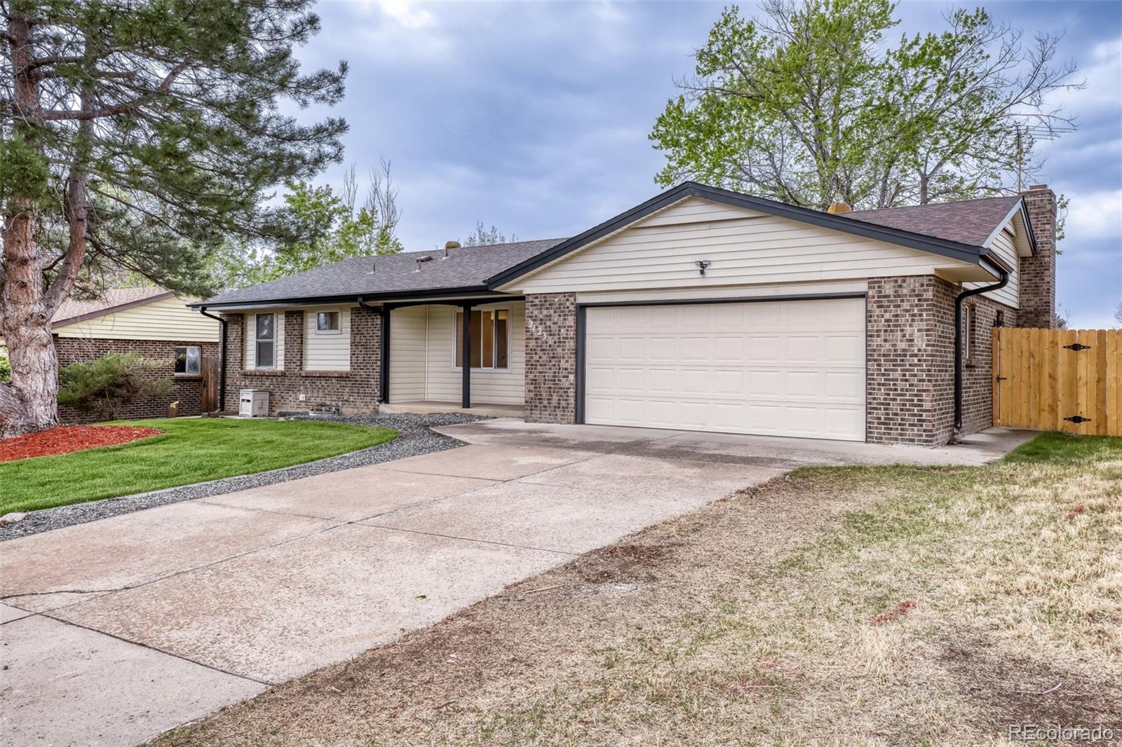 aurora&nbsp; House Search Picture