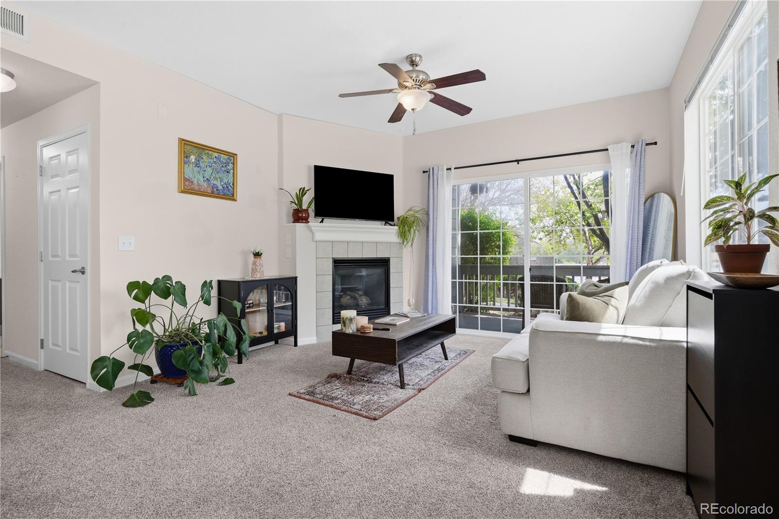 Kensington Denver Condo / Townhome | MLS #: 32776228105 E 11th Avenue 1G, Denver Beds: 2 Baths: 2 Price: $400,000