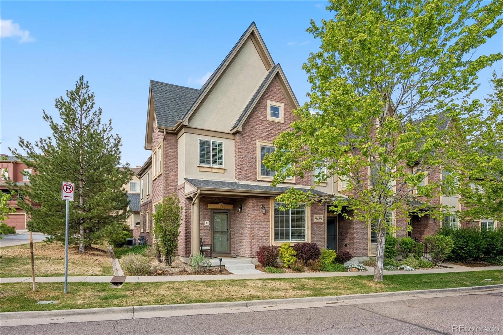 Town Center Highlands Ranch Condo / Townhome | MLS #: 90016139489  Cedarhurst Lane E, Highlands Ranch Beds: 3 Baths: 3 Price: $600,000