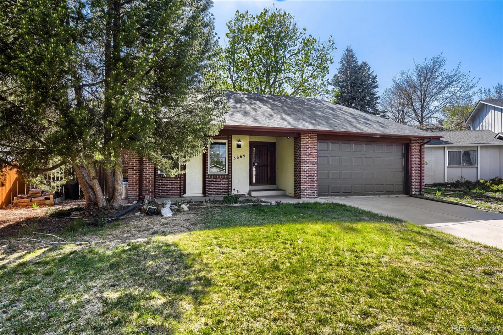 Mission Viejo Aurora Home | MLS #: 51417183669 S Joplin Street, Aurora Beds: 5 Baths: 3 Price: $439,900
