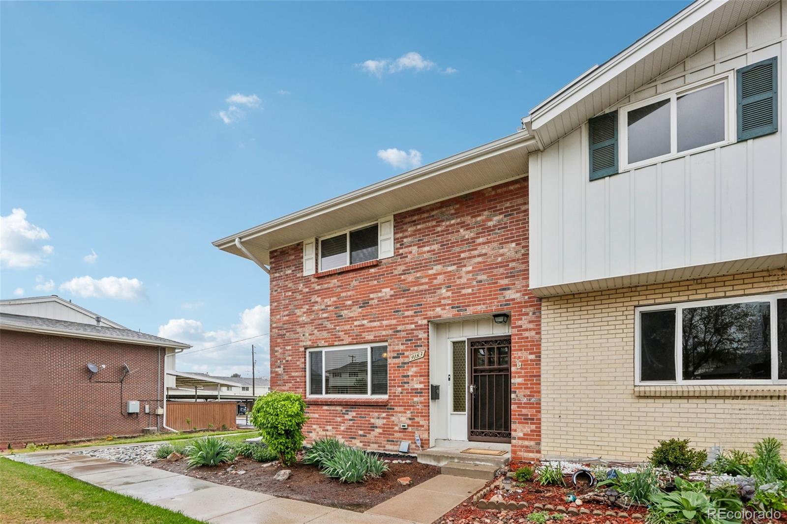 9183 E Oxford Drive, denver&nbsp; House Search MLS Picture