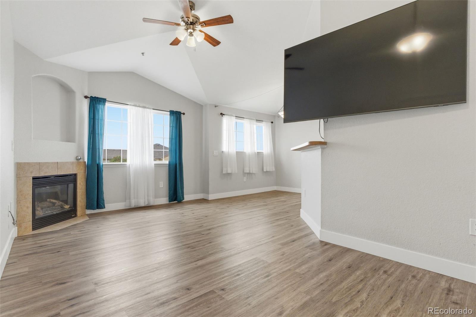 5733 N Gibralter Way, aurora&nbsp; House Search MLS Picture